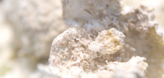 明礬の温泉成分をそのまま